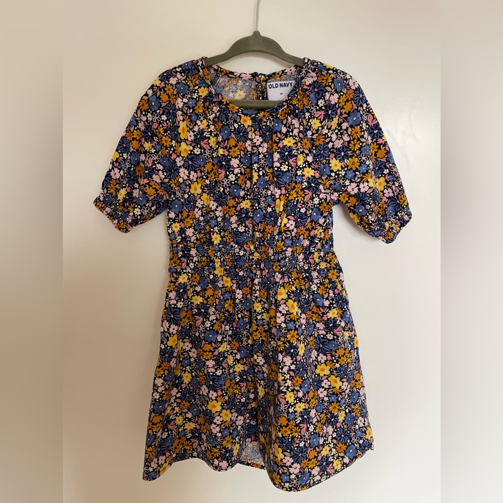 Old Navy 5YO Ditsy Floral Print Dress with open back